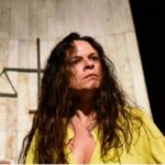 Janaína afirma a Jair Renan que existem cinco nomes “mais preparados” que Flávio